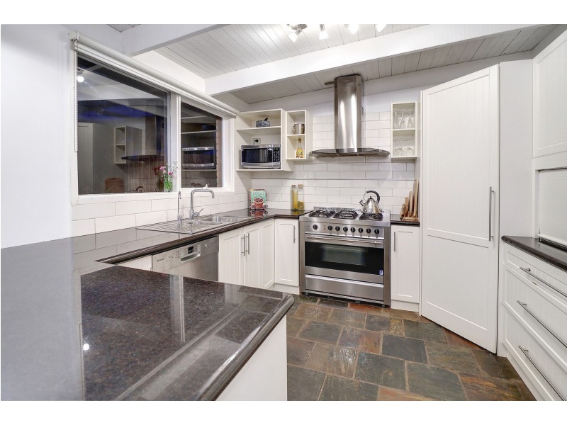 14 Mernda Street, Rye VIC 3941