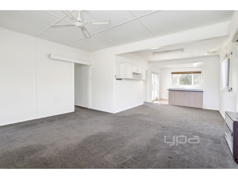 2 Vellvue Avenue, Tootgarook VIC 3941