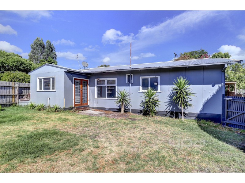 2 Vellvue Avenue, Tootgarook VIC 3941