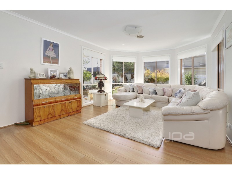 25 Lake View Drive, Safety Beach VIC 3936