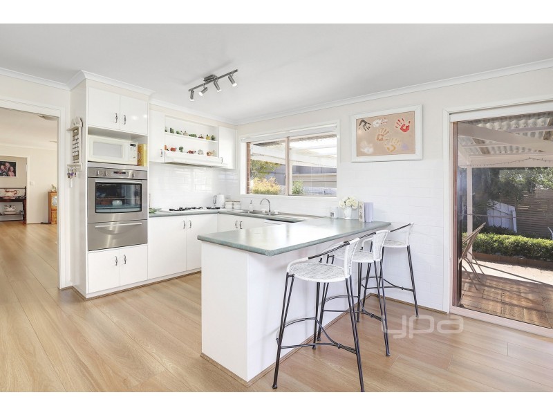 25 Lake View Drive, Safety Beach VIC 3936