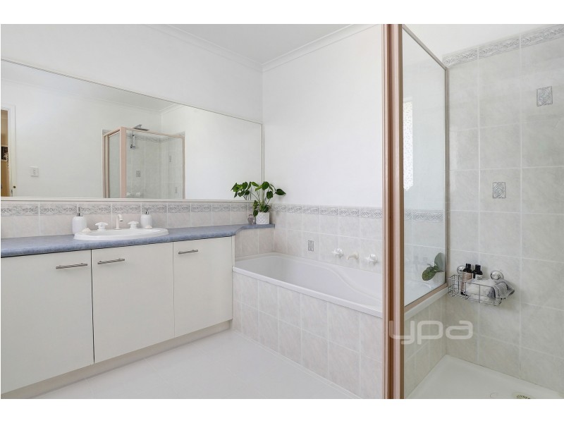 25 Lake View Drive, Safety Beach VIC 3936