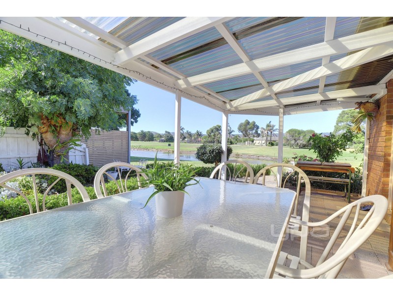 25 Lake View Drive, Safety Beach VIC 3936
