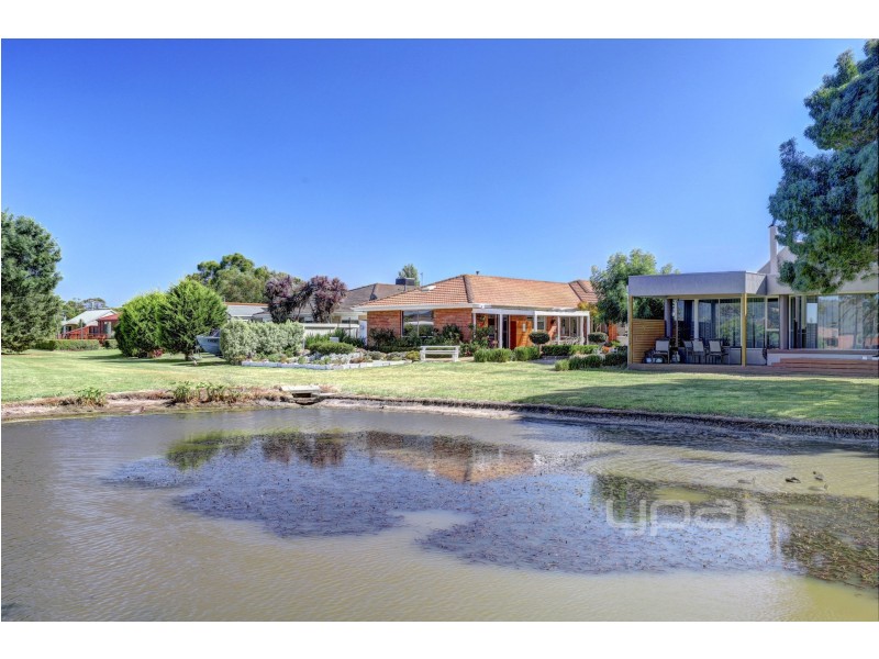 25 Lake View Drive, Safety Beach VIC 3936