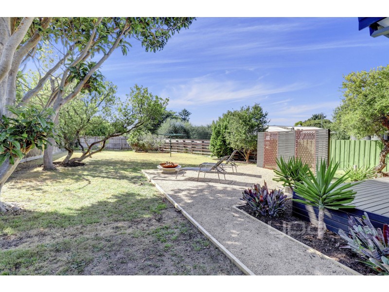 37 Shirlow Avenue, Rye VIC 3941