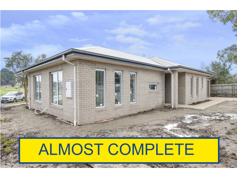 1&2/70 Callas Street, Dromana VIC 3936