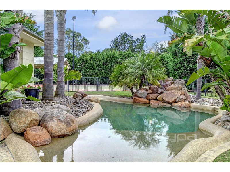 88 Lockhart Drive, Rosebud VIC 3939