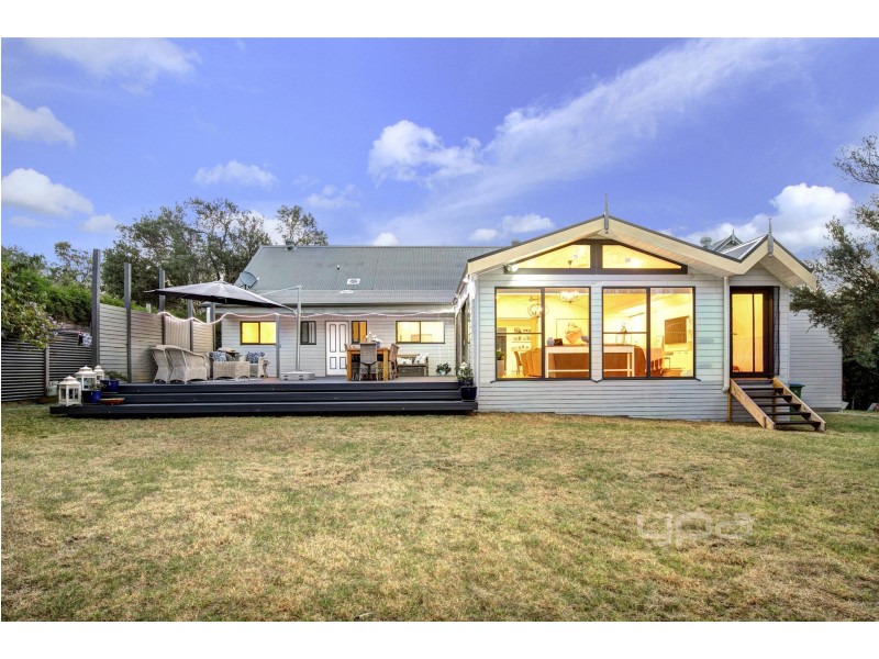 9 Sunshine Grove, Rye VIC 3941