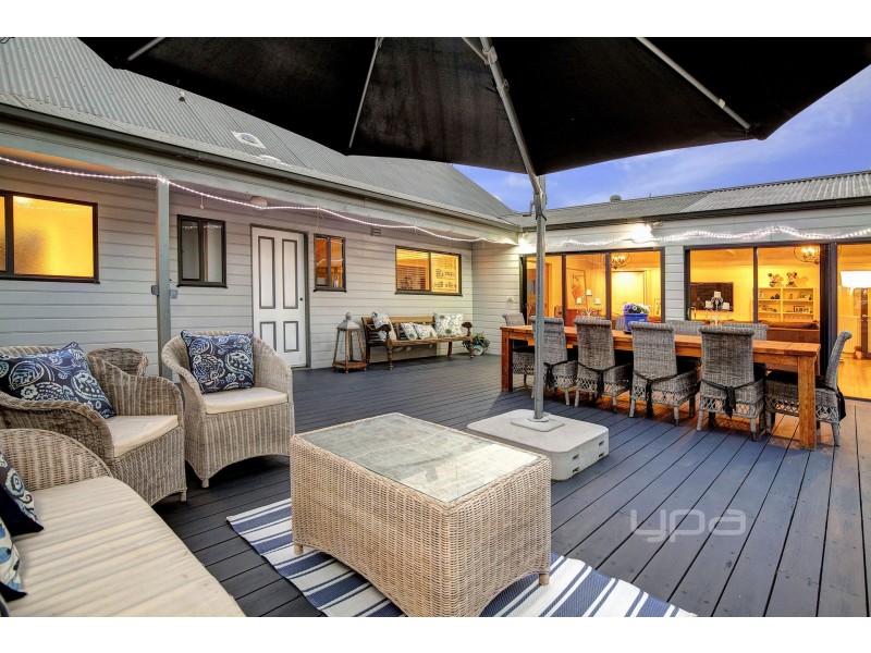 9 Sunshine Grove, Rye VIC 3941
