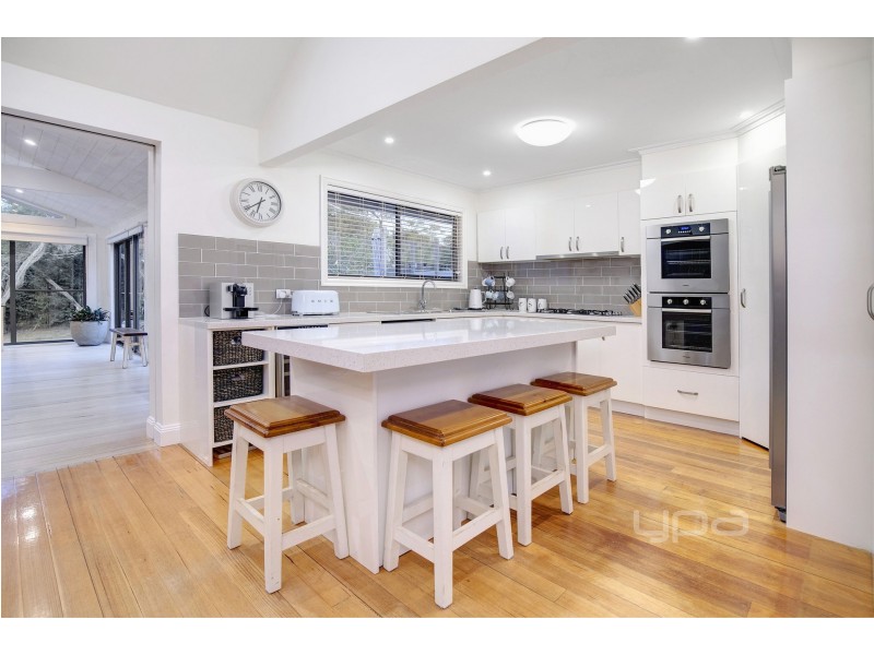 9 Sunshine Grove, Rye VIC 3941