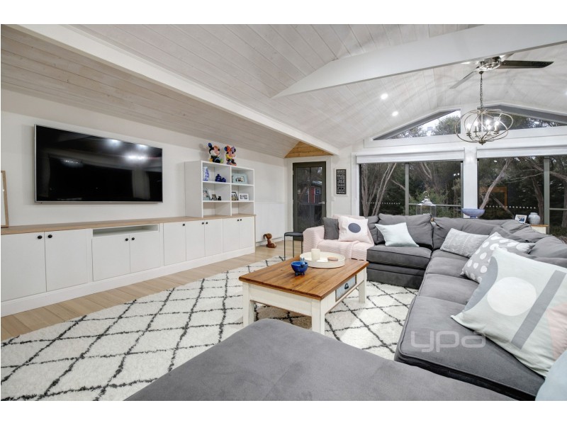 9 Sunshine Grove, Rye VIC 3941