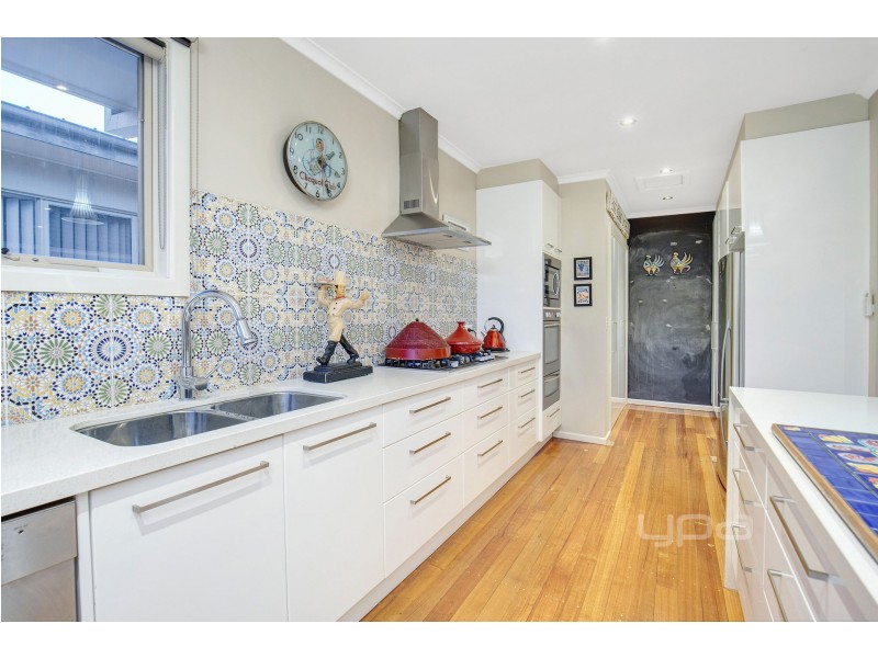 30 Stradbroke Avenue, Frankston South VIC 3199