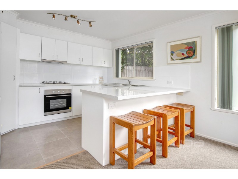 16 Tinapher Drive, Rye VIC 3941