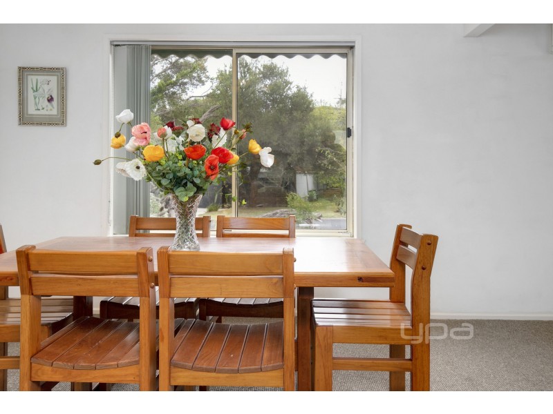 16 Tinapher Drive, Rye VIC 3941