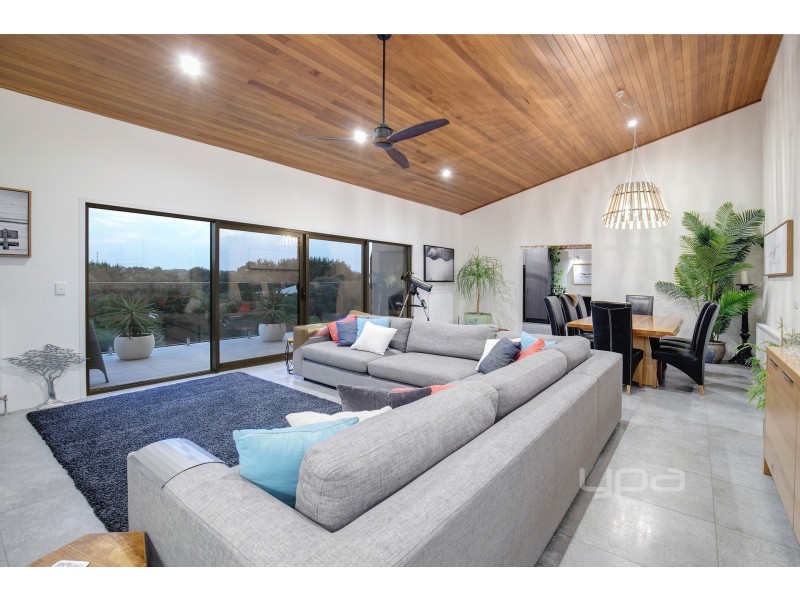 14 Bethany Close, Rye VIC 3941