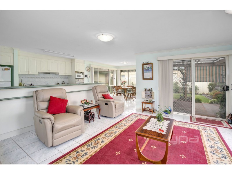 98 Palm Tree Drive, Safety Beach VIC 3936