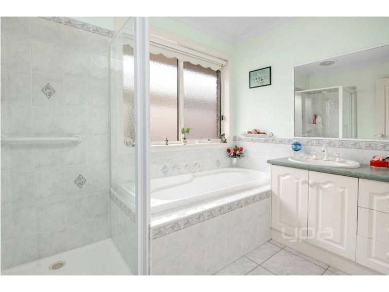 98 Palm Tree Drive, Safety Beach VIC 3936