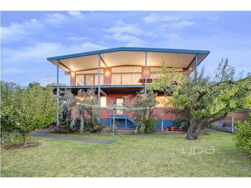 8 Panoramic Avenue, Dromana VIC 3936
