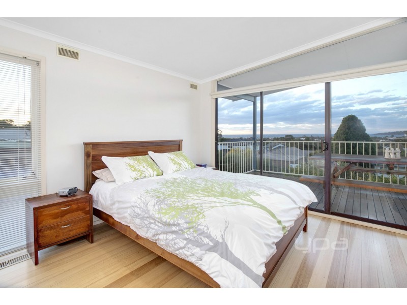 8 Panoramic Avenue, Dromana VIC 3936
