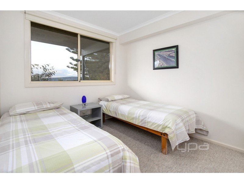 8 Panoramic Avenue, Dromana VIC 3936