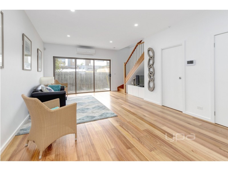 2/72 Williams Street, Dromana VIC 3936