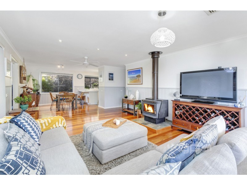 28 Murawa Drive, Rosebud VIC 3939