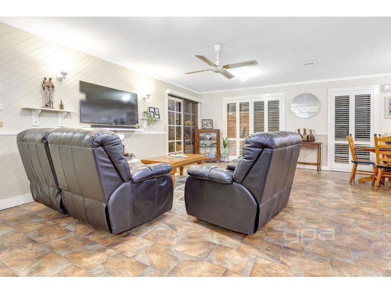 15 Majestic Drive, Somerville VIC 3912