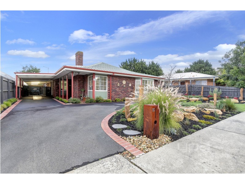 15 Majestic Drive, Somerville VIC 3912