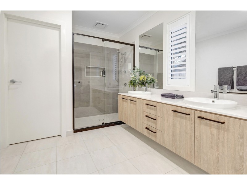 12 Thomson Terrace, Rye VIC 3941