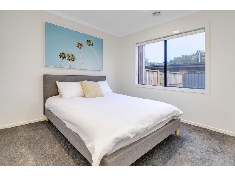 12 Thomson Terrace, Rye VIC 3941