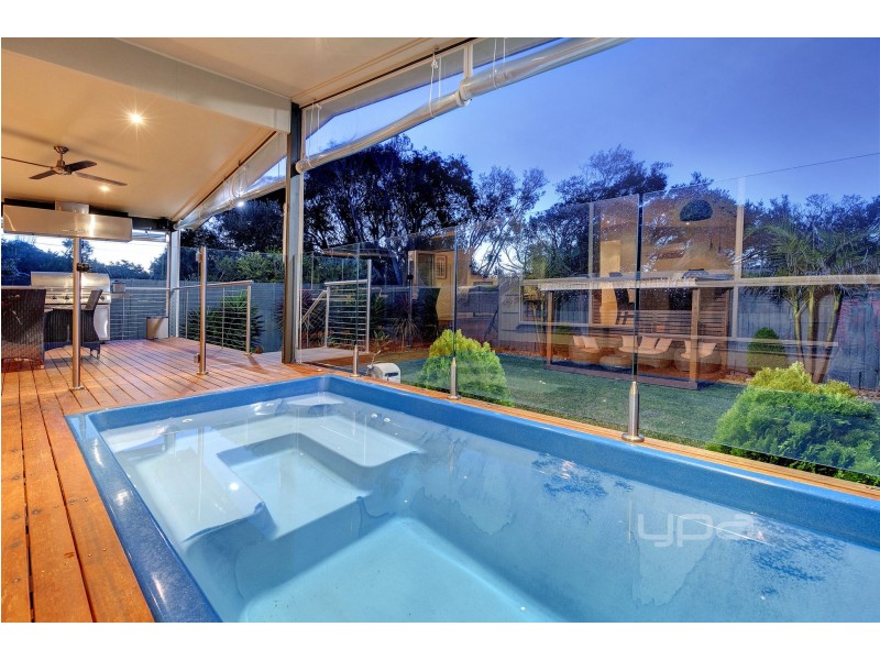 28 Niblick Street, Rye VIC 3941