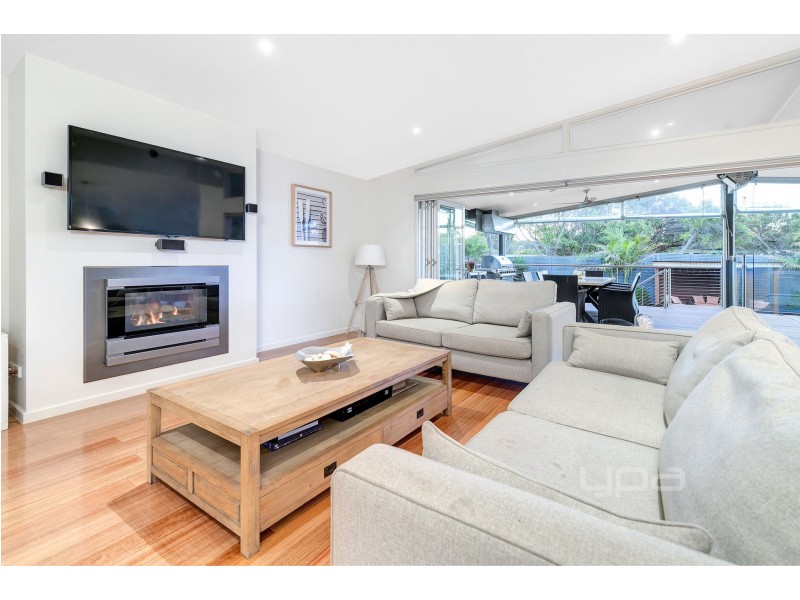 28 Niblick Street, Rye VIC 3941