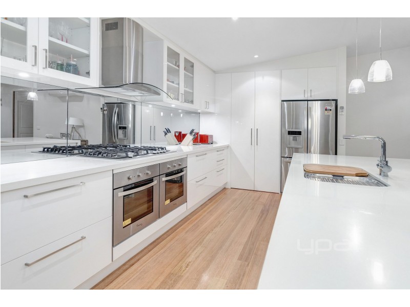 28 Niblick Street, Rye VIC 3941