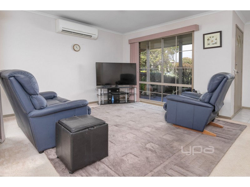 8 Bienias Crescent, Tootgarook VIC 3941