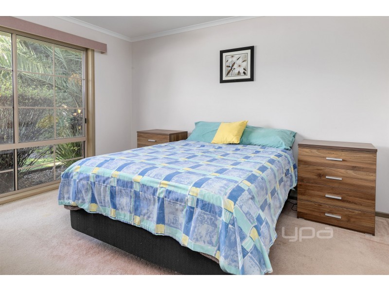 8 Bienias Crescent, Tootgarook VIC 3941