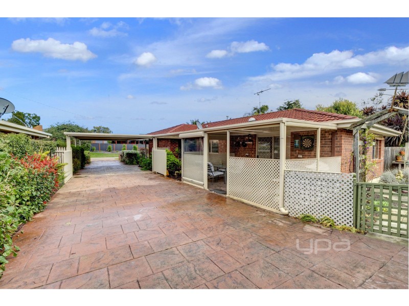 8 Bienias Crescent, Tootgarook VIC 3941