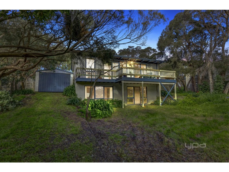 11 Gawalla Street, Rye VIC 3941