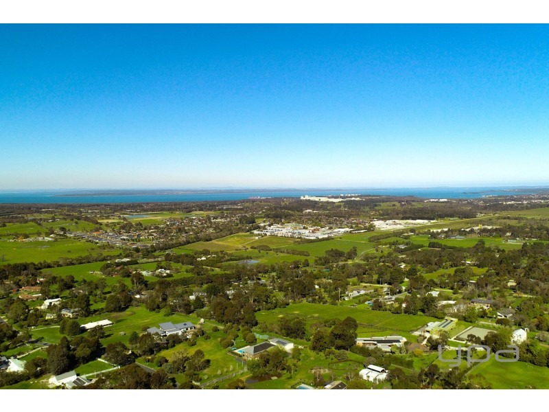 123 Jones Road, Somerville VIC 3912