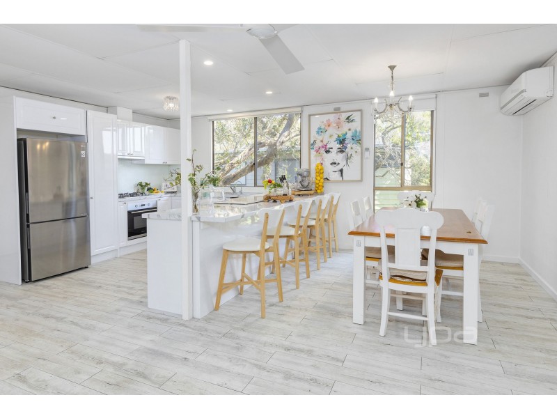 4 Yera Crescent, Rye VIC 3941