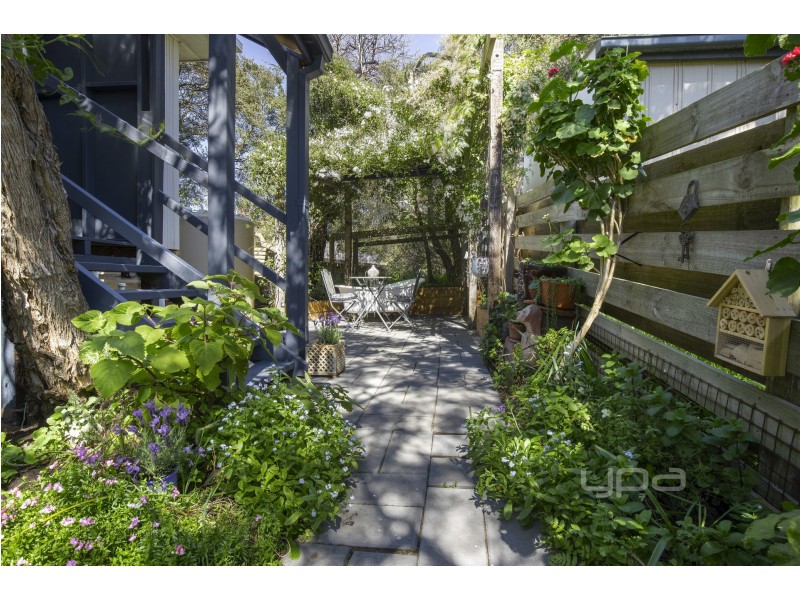 4 Yera Crescent, Rye VIC 3941