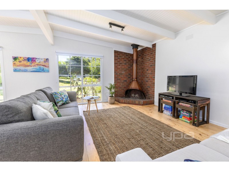 100 Grandview Avenue, Rye VIC 3941