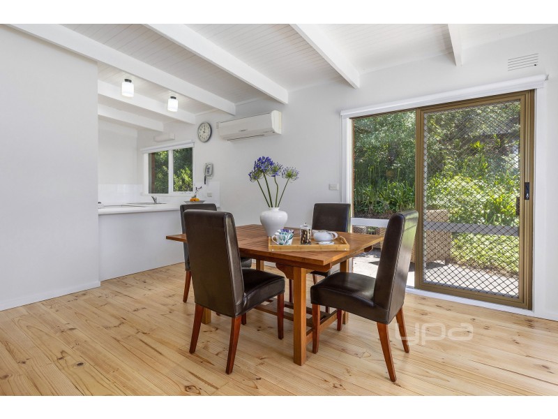 100 Grandview Avenue, Rye VIC 3941