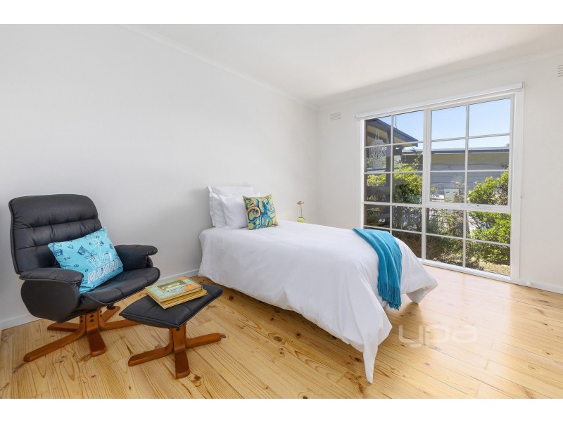 100 Grandview Avenue, Rye VIC 3941