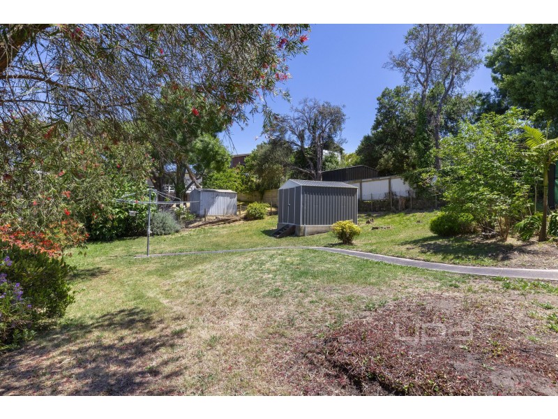 100 Grandview Avenue, Rye VIC 3941