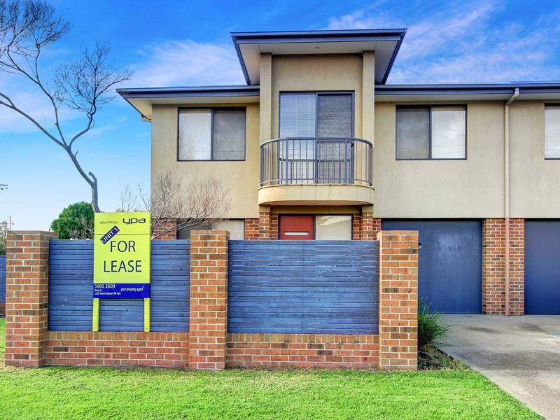 1/1 Adams Avenue, Rosebud VIC 3939