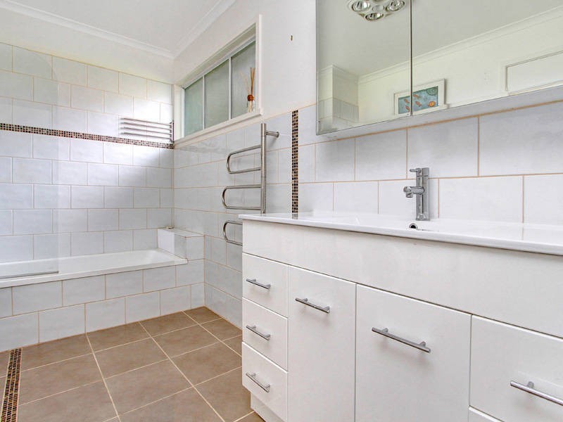 84 Valley Drive, Rye VIC 3941