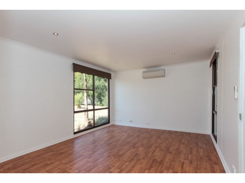 89 Robertson Drive, Mornington VIC 3931