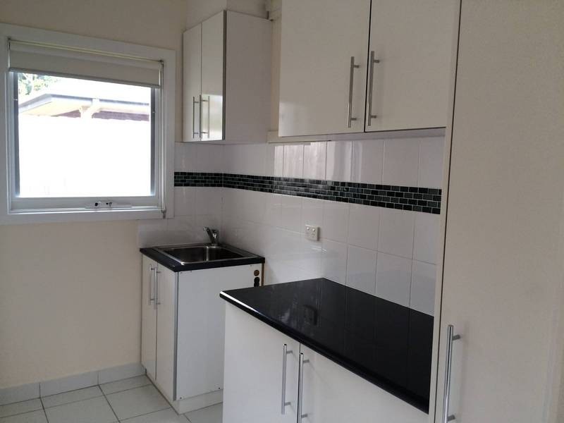 16 Hayes Avenue, Rosebud VIC 3939