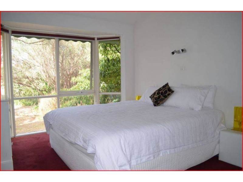 10 Alwyn St, Rye VIC 3941