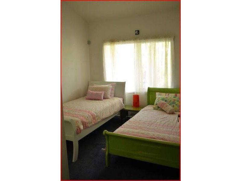 10 Alwyn St, Rye VIC 3941